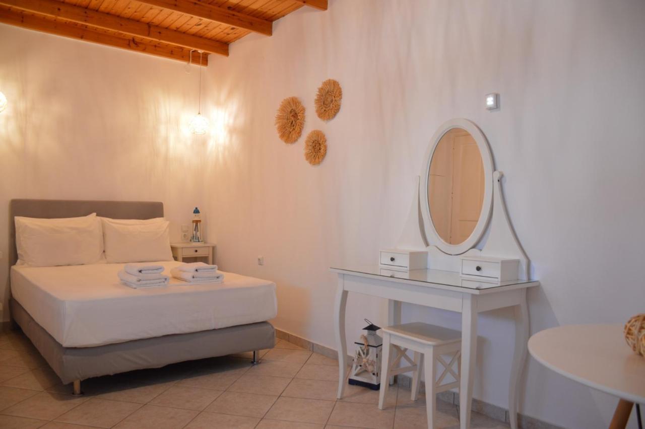 Cute Studio In Milos Tripiti Exterior photo